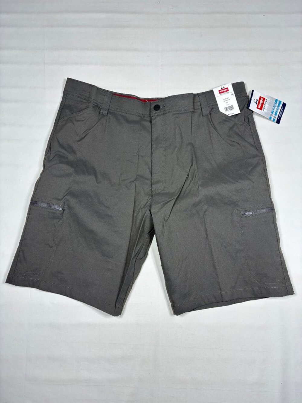 Wrangler Outdoor All Terrain Cargo Shorts 42 Grey Relaxed Fit Hiking NWT